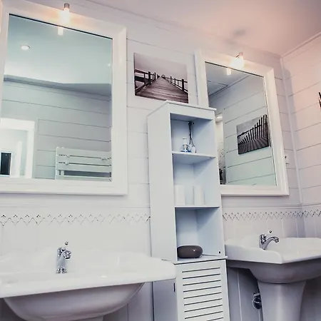 Apartment Oyats Baie