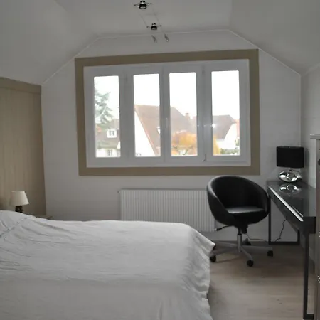 Oyats Baie Apartman *